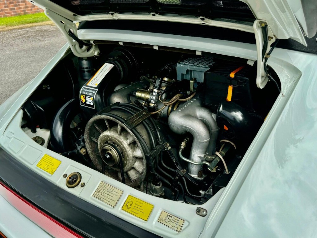 PORSCHE 911 CLASSIC