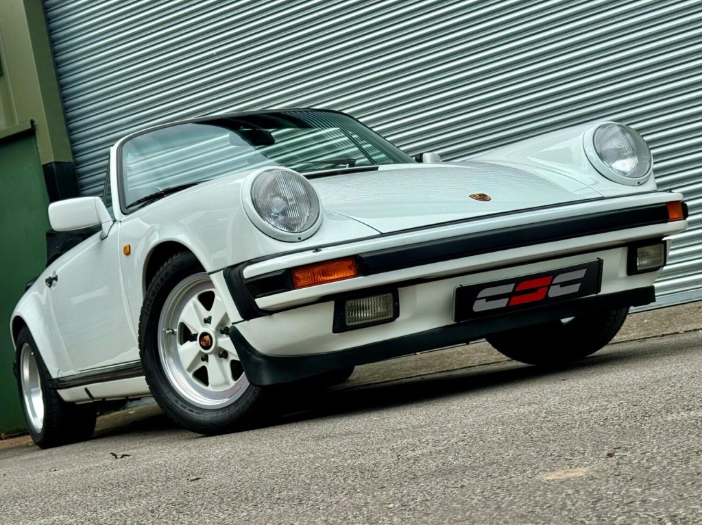 PORSCHE 911 CLASSIC