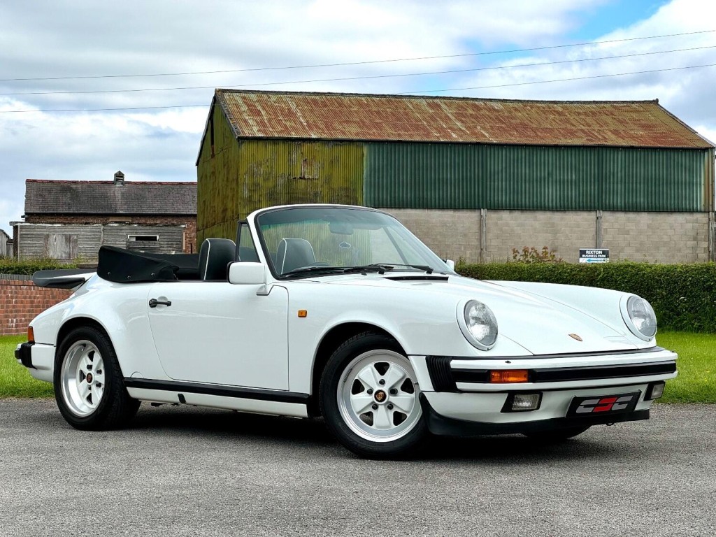 PORSCHE 911 CLASSIC
