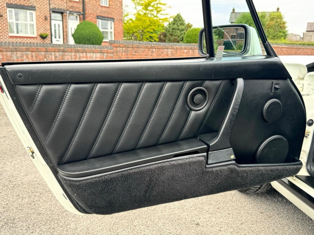 PORSCHE 911 CLASSIC