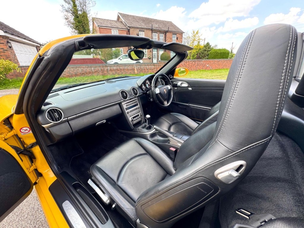 PORSCHE BOXSTER