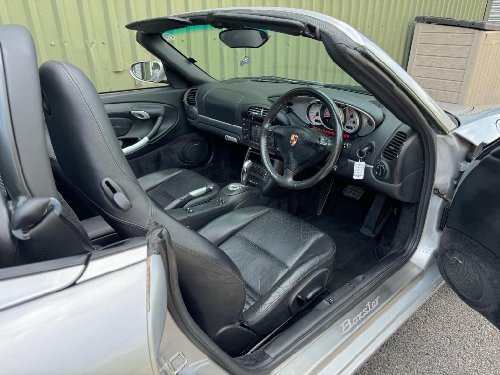 PORSCHE BOXSTER