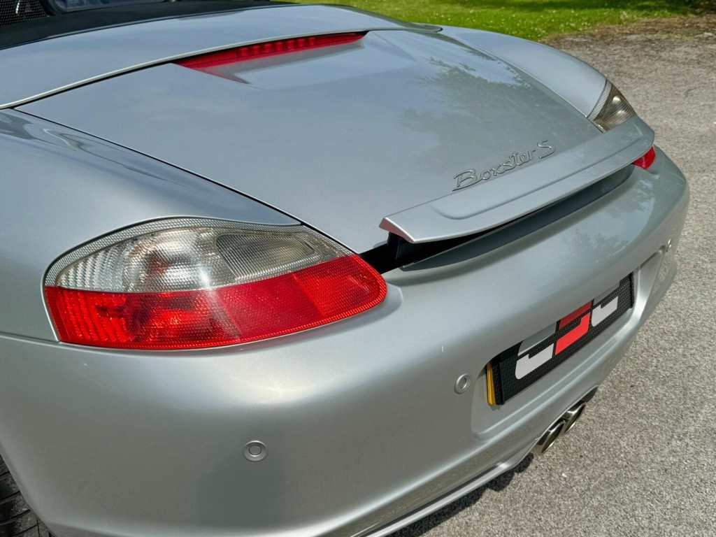 PORSCHE BOXSTER
