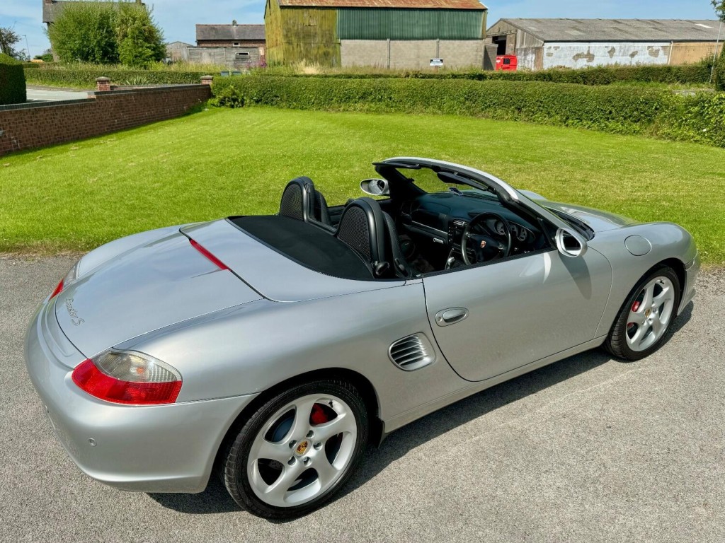 PORSCHE BOXSTER