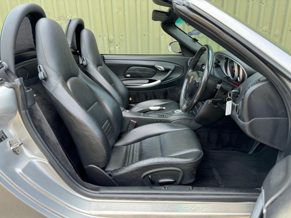 PORSCHE BOXSTER