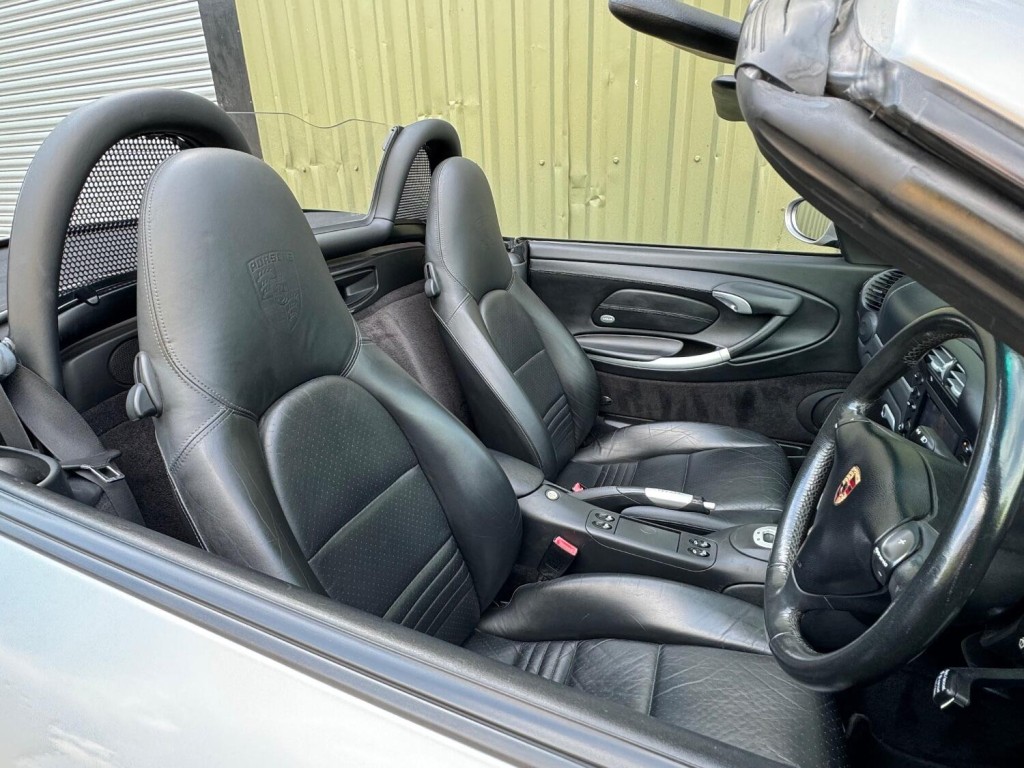 PORSCHE BOXSTER