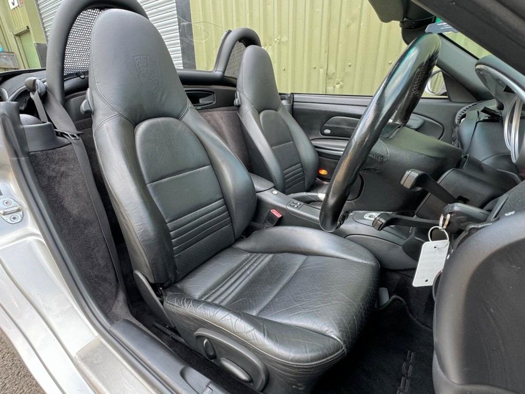 PORSCHE BOXSTER