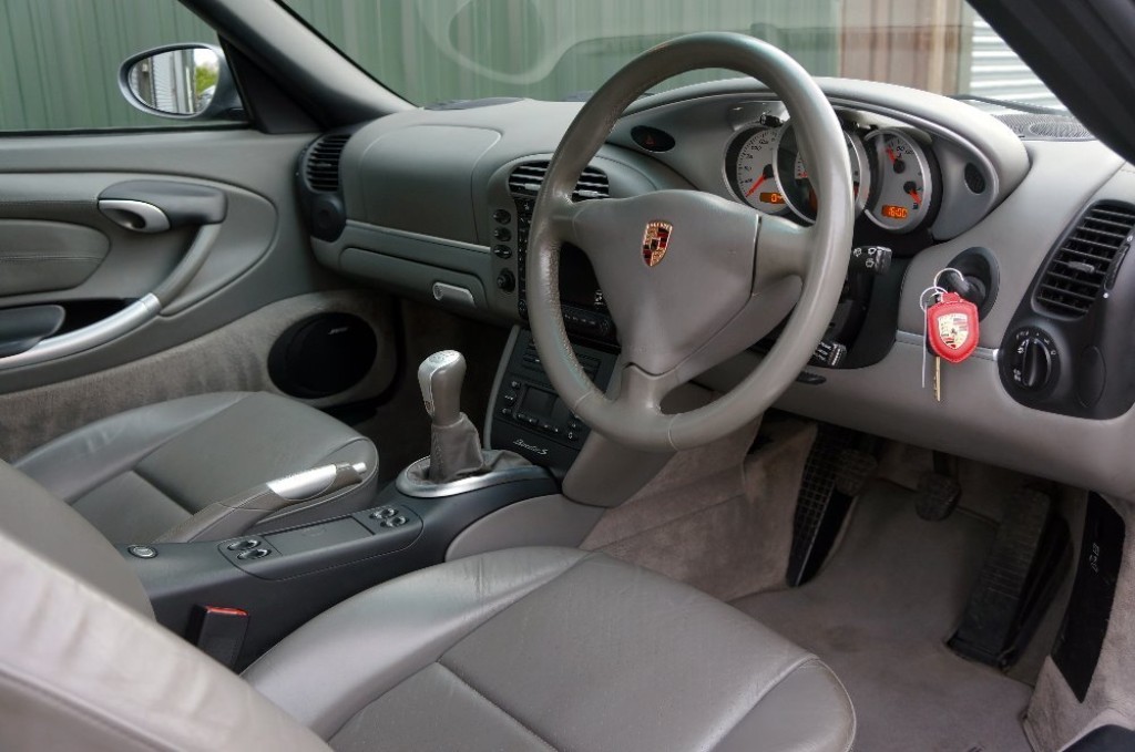 PORSCHE BOXSTER
