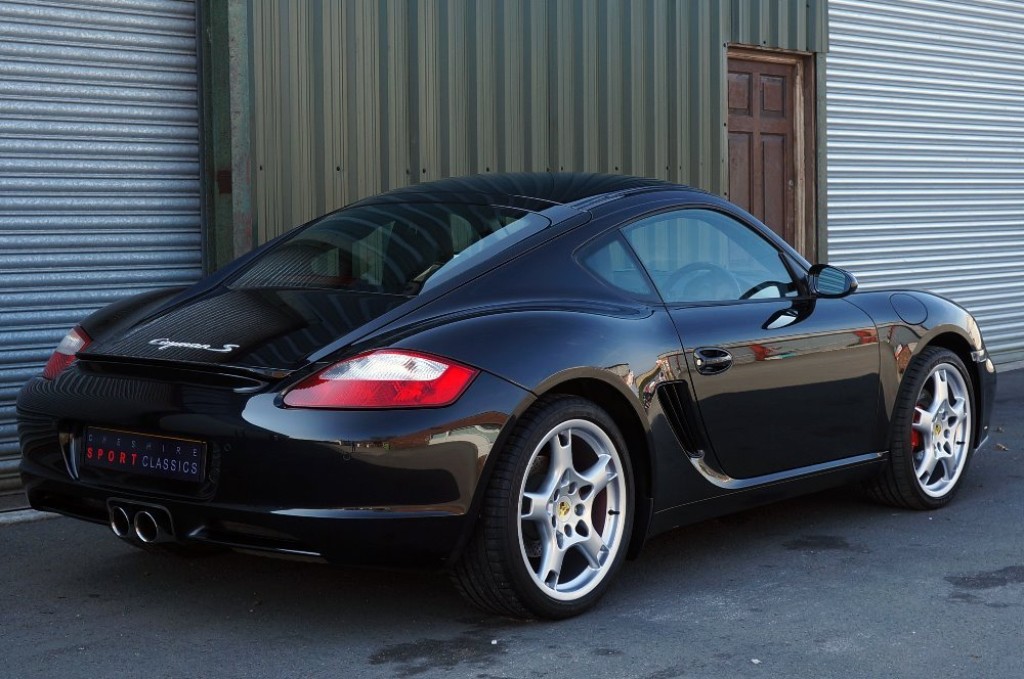 PORSCHE CAYMAN