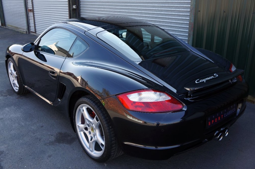 PORSCHE CAYMAN