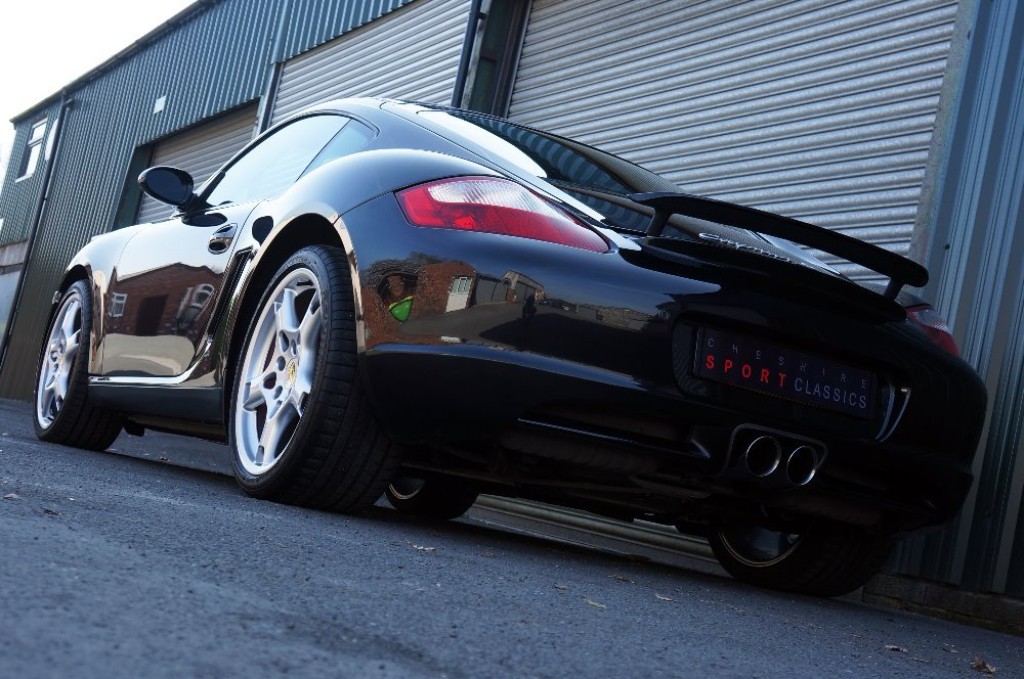 PORSCHE CAYMAN