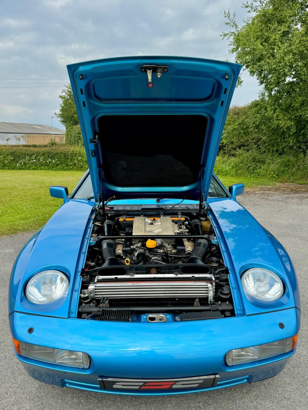 PORSCHE 928