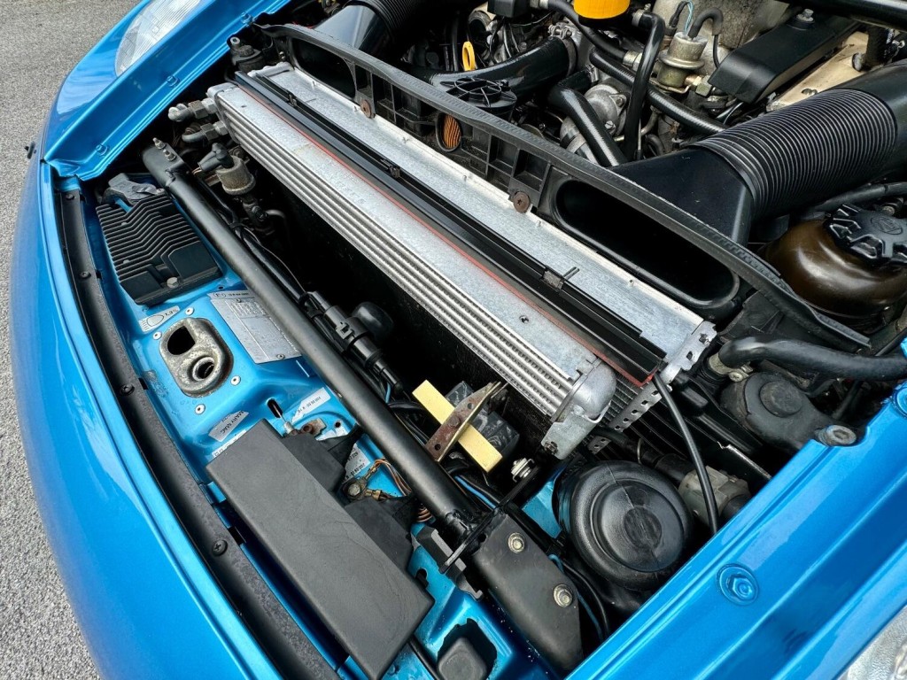 PORSCHE 928