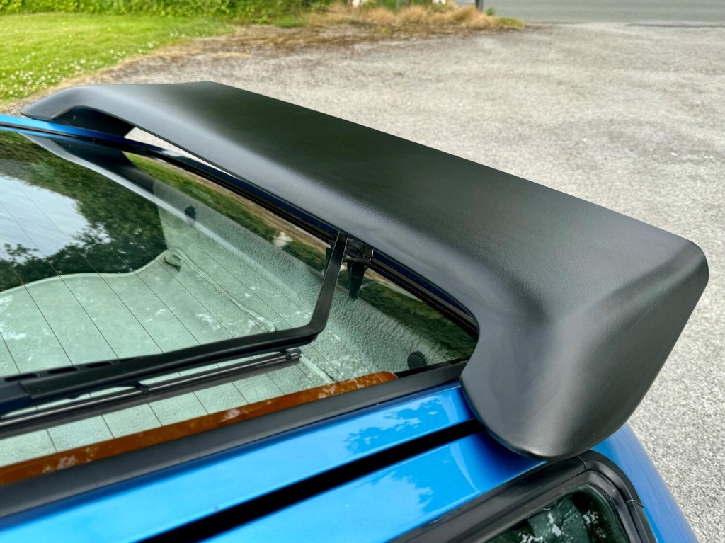 PORSCHE 928