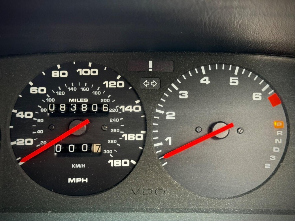 PORSCHE 928