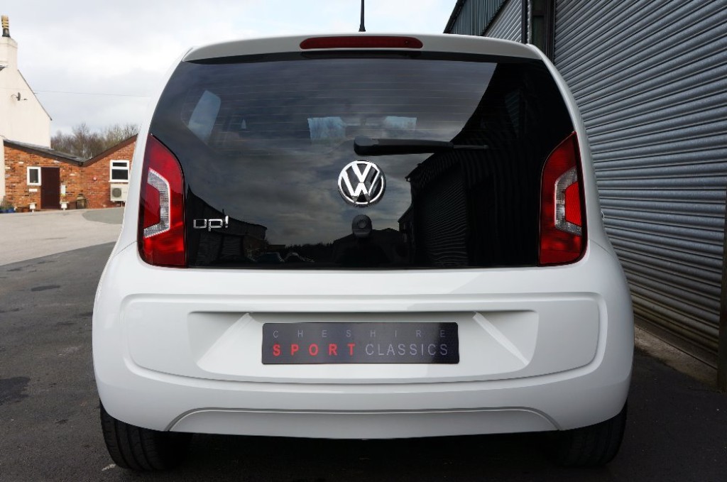 VOLKSWAGEN UP