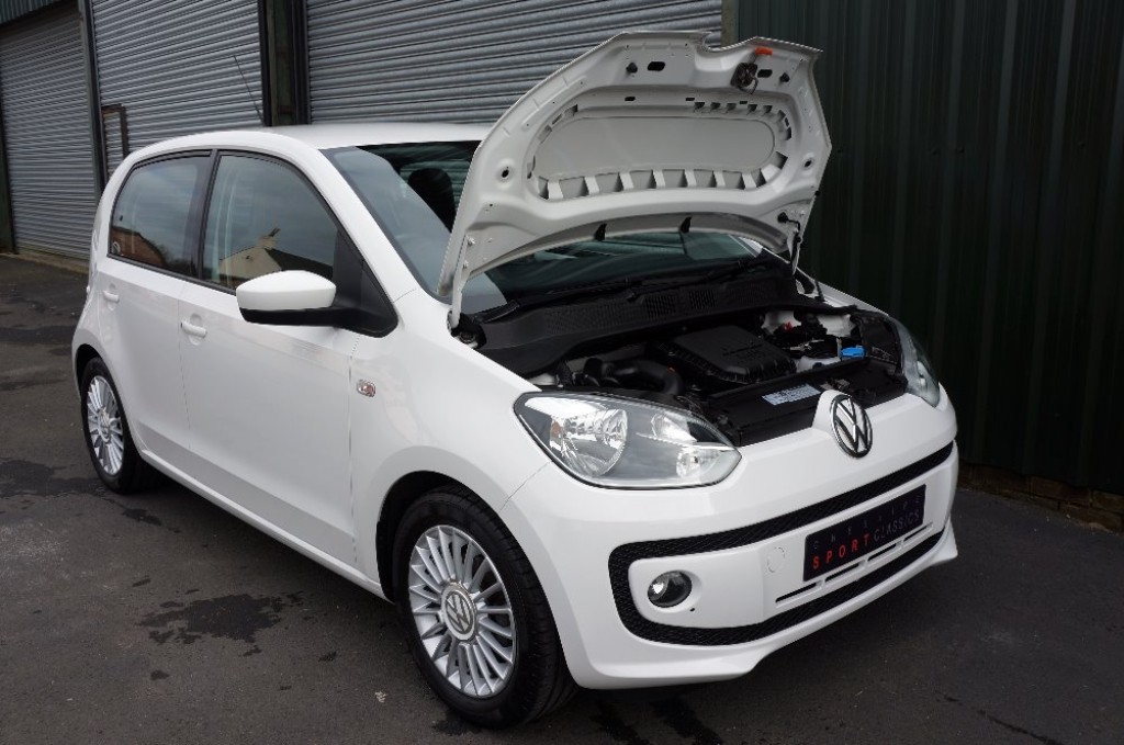 VOLKSWAGEN UP
