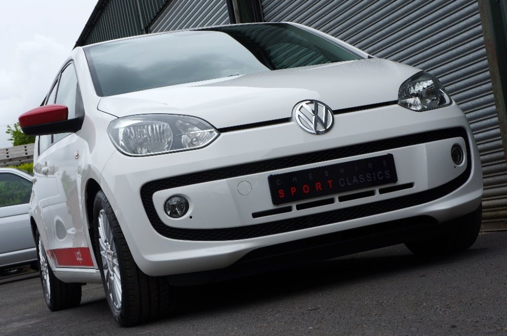 VOLKSWAGEN UP
