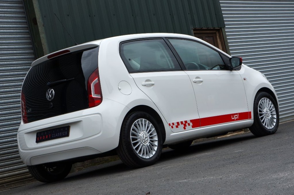 VOLKSWAGEN UP