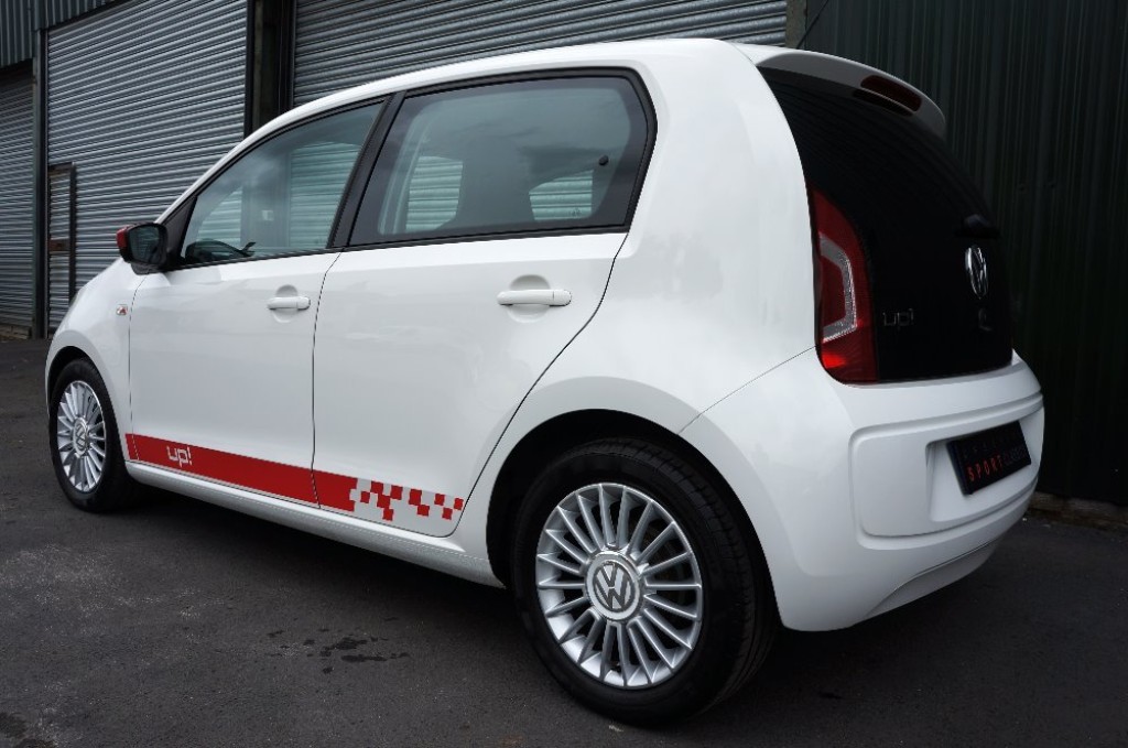 VOLKSWAGEN UP