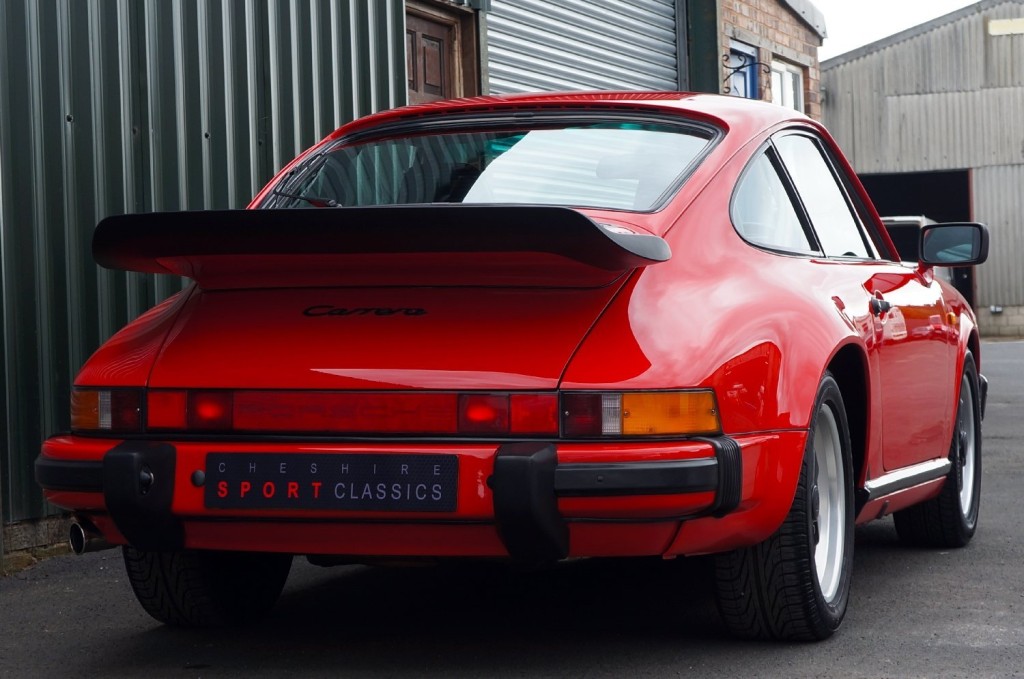 PORSCHE 911 CLASSIC