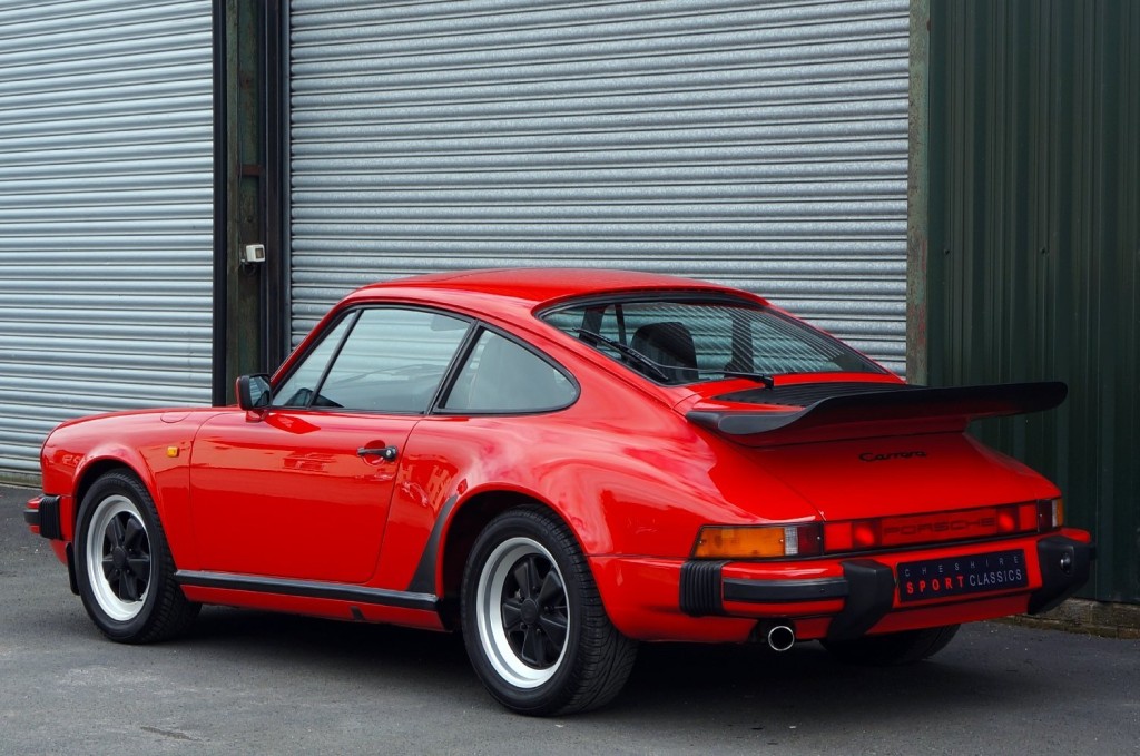 PORSCHE 911 CLASSIC