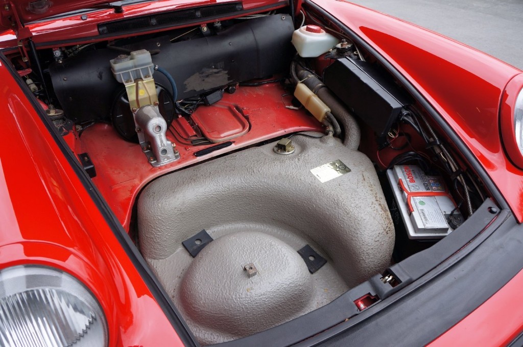PORSCHE 911 CLASSIC