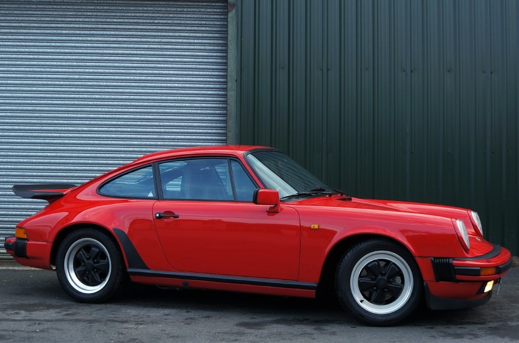 PORSCHE 911 CLASSIC
