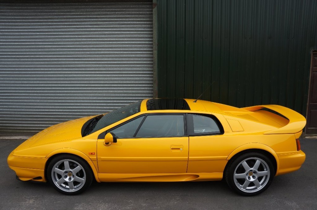 LOTUS ESPRIT