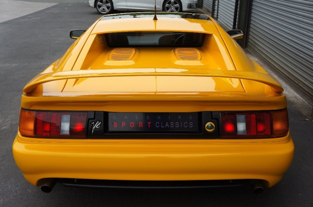 LOTUS ESPRIT
