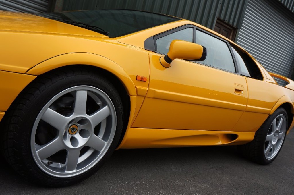 LOTUS ESPRIT