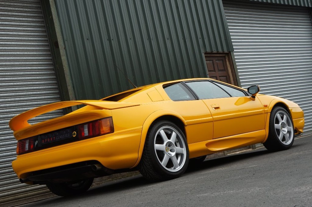 LOTUS ESPRIT