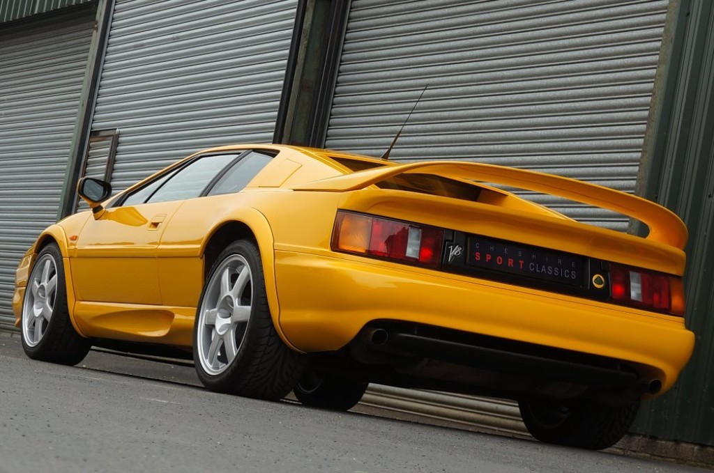 LOTUS ESPRIT