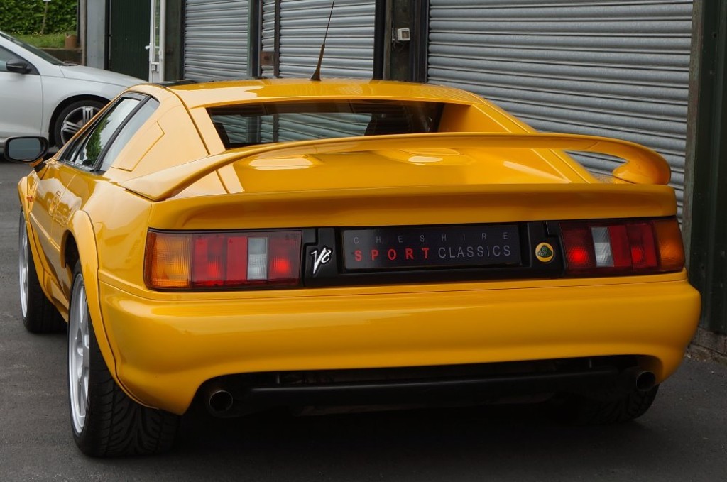 LOTUS ESPRIT