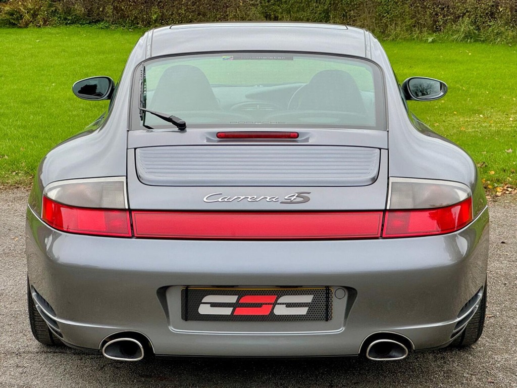 PORSCHE 911 MK 996