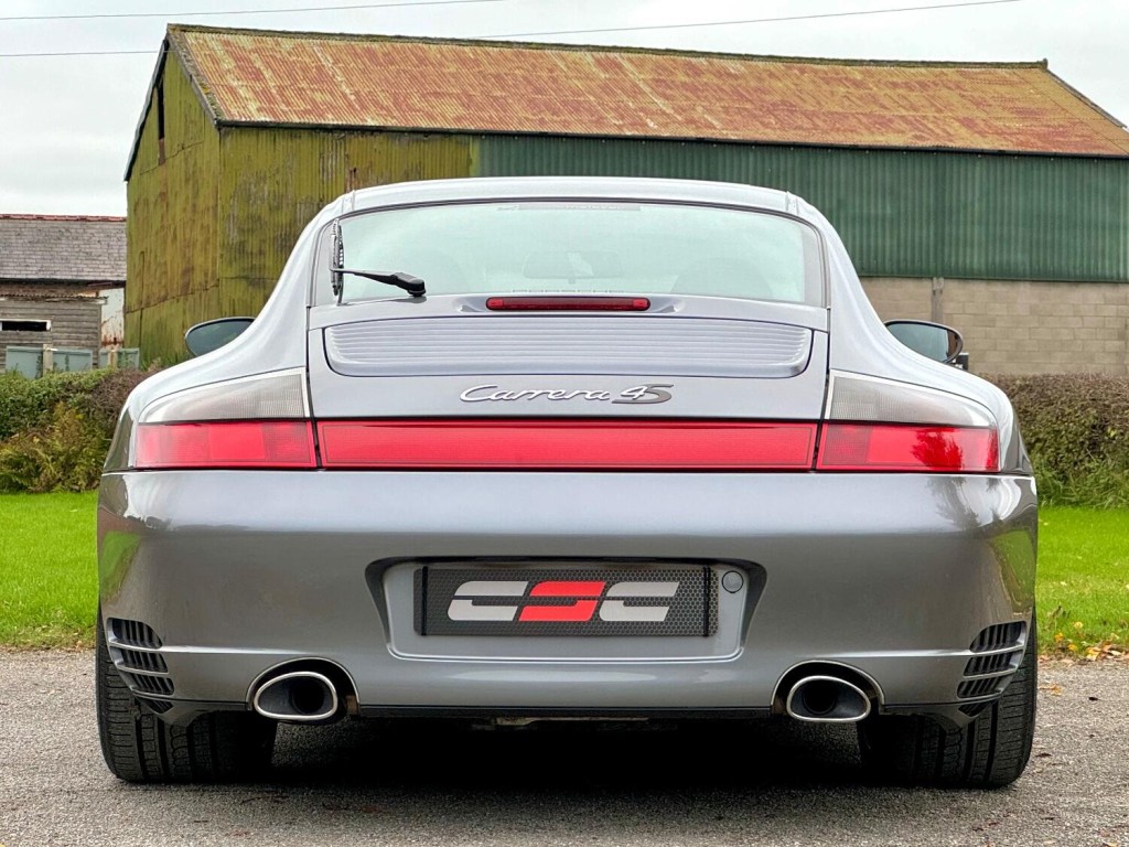PORSCHE 911 MK 996