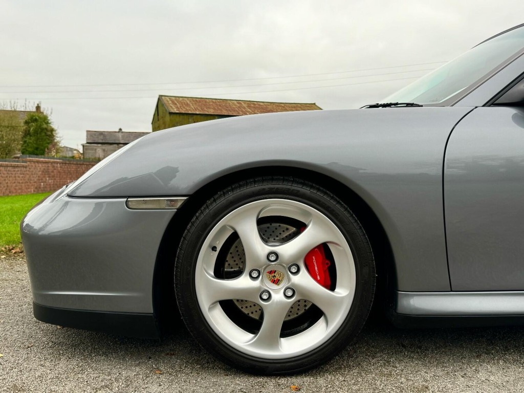 PORSCHE 911 MK 996