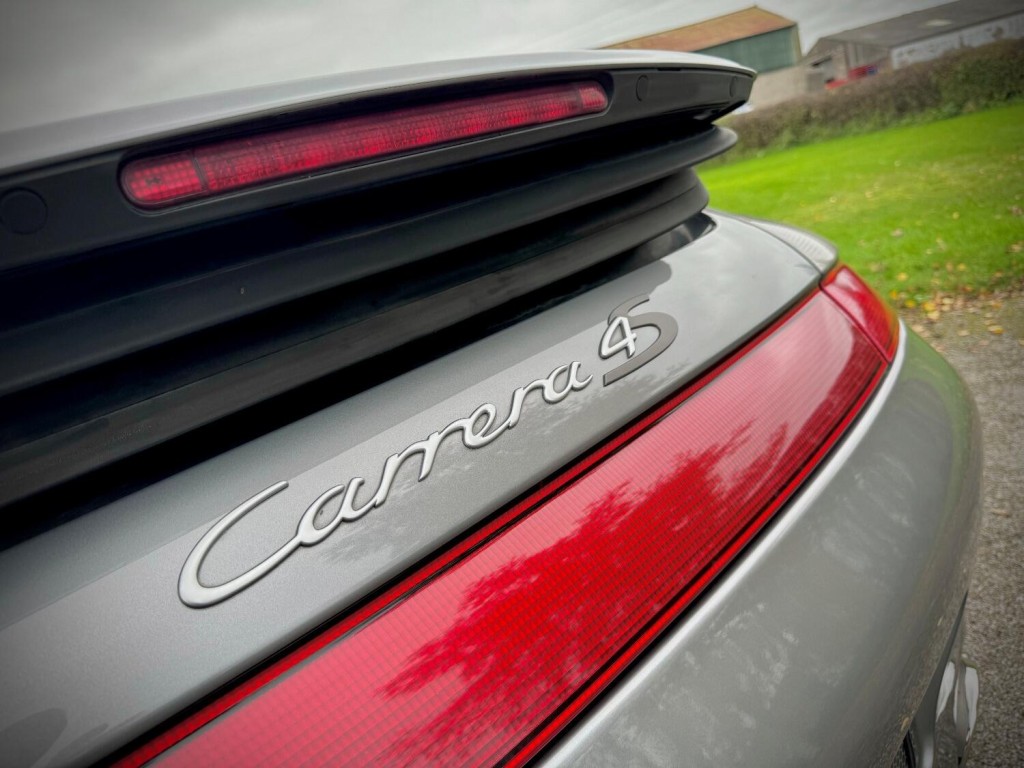 PORSCHE 911 MK 996