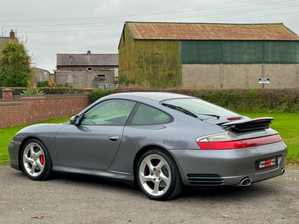 PORSCHE 911 MK 996