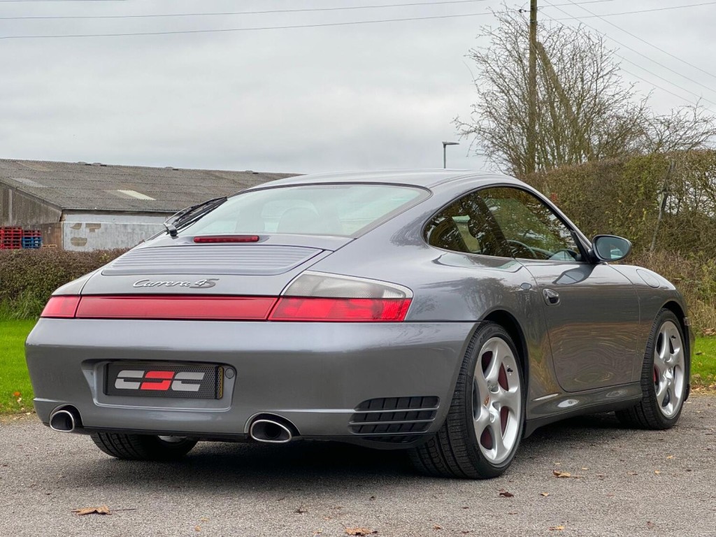 PORSCHE 911 MK 996