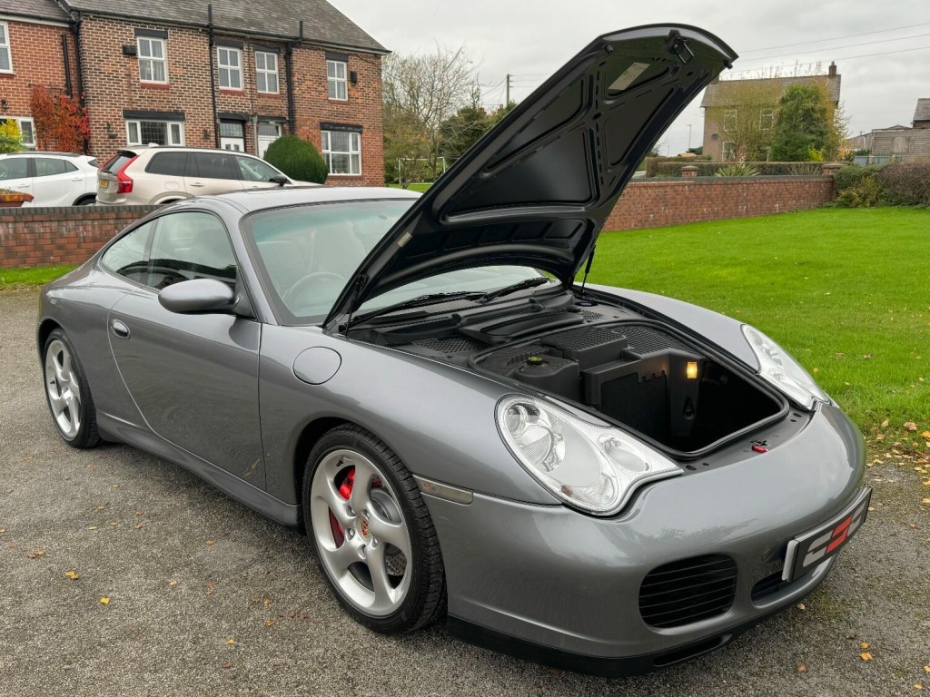 PORSCHE 911 MK 996