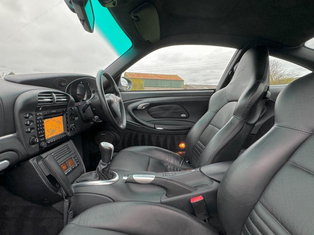 PORSCHE 911 MK 996
