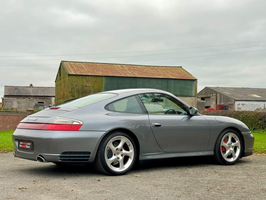PORSCHE 911 MK 996