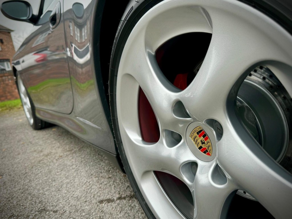 PORSCHE 911 MK 996