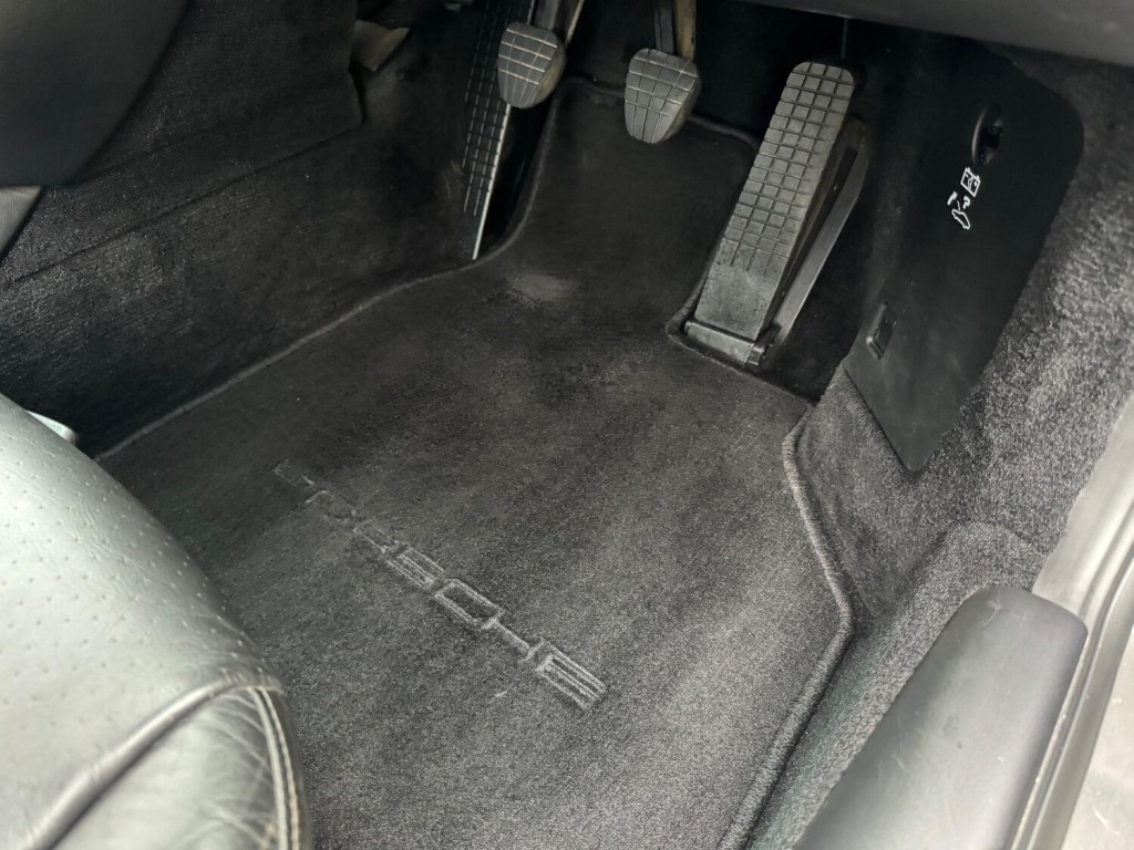 PORSCHE 911 MK 996