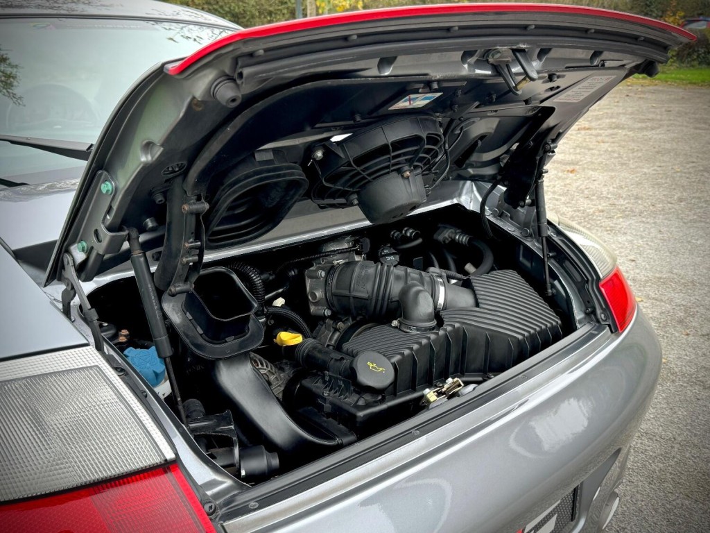 PORSCHE 911 MK 996