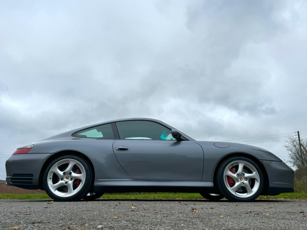 PORSCHE 911 MK 996