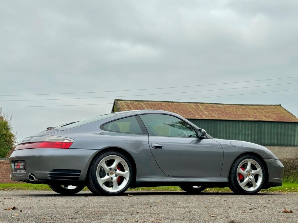 PORSCHE 911 MK 996