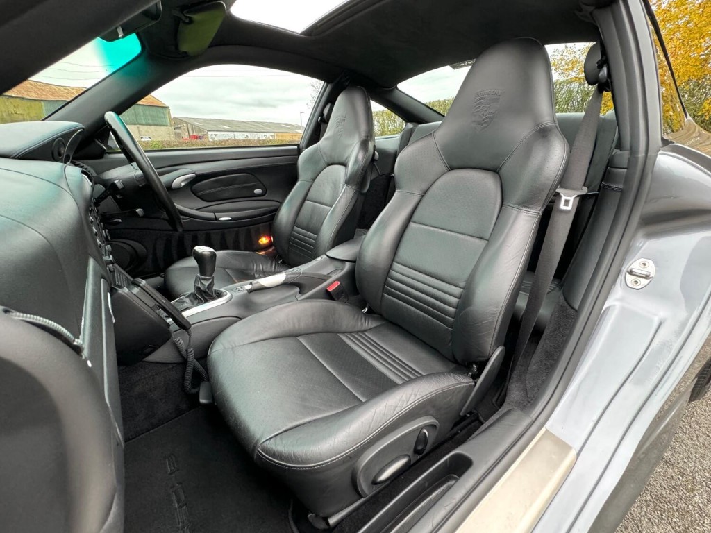 PORSCHE 911 MK 996