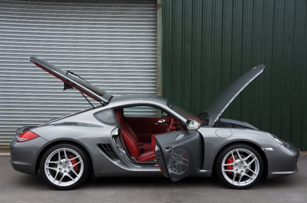 PORSCHE CAYMAN